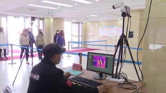 通過(guò)式體溫監(jiān)測(cè)系統(tǒng)