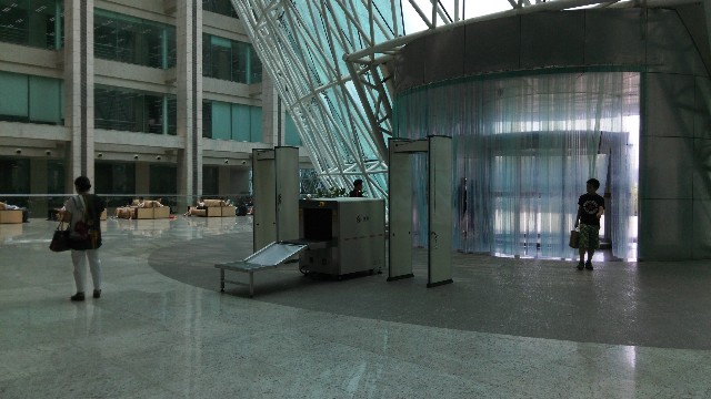 6550X光安檢機(jī)價(jià)格多少錢一臺(tái)？應(yīng)該如何選擇