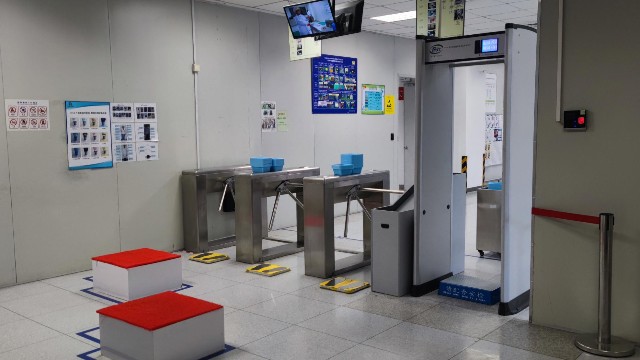 工廠安檢門(mén)